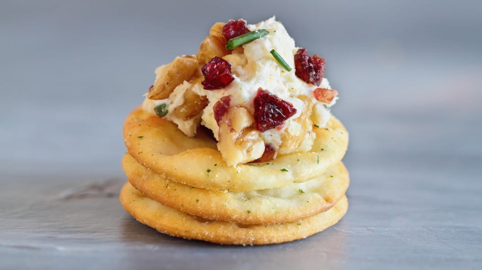 Free events in May 2021 cheese biscuits with topping